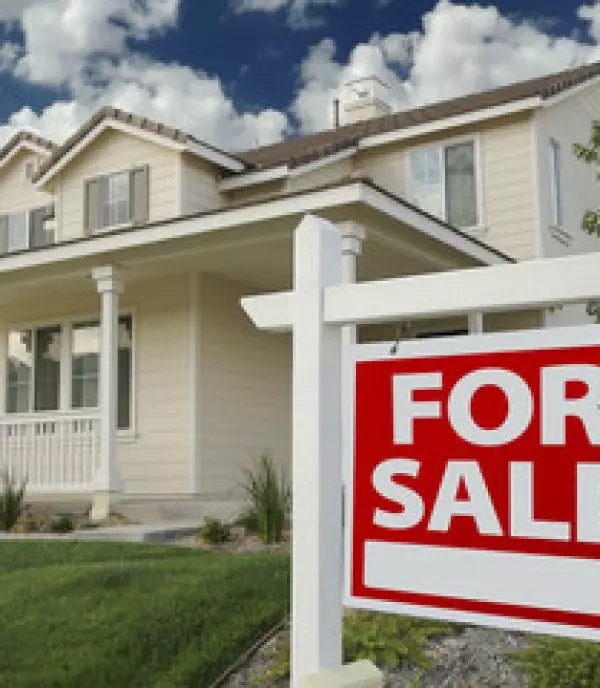 Selling vs. Renting Your Property: The Challenges of Being a Landlord